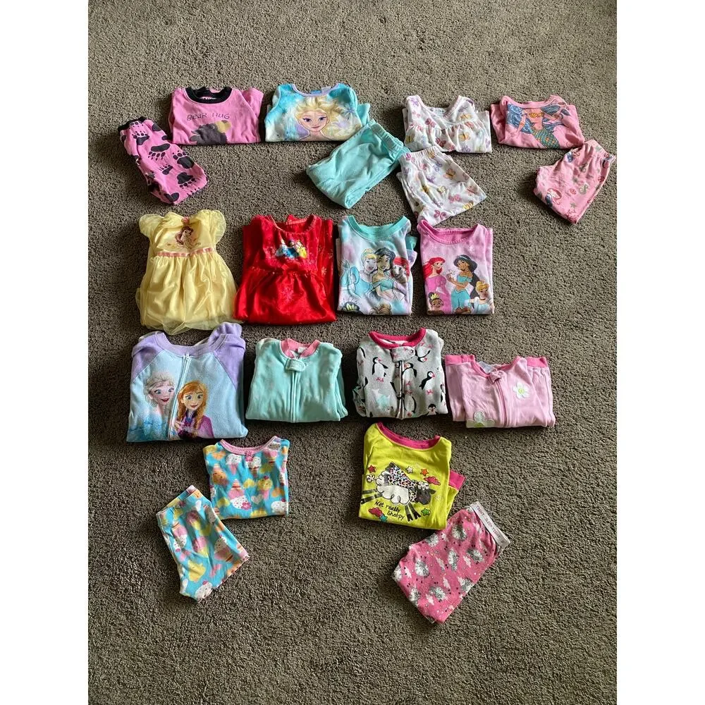 Bundle of 14 Girls Pajamas/Sleepers/Nightgowns- Size 18m-5t - Picture 1 of 16